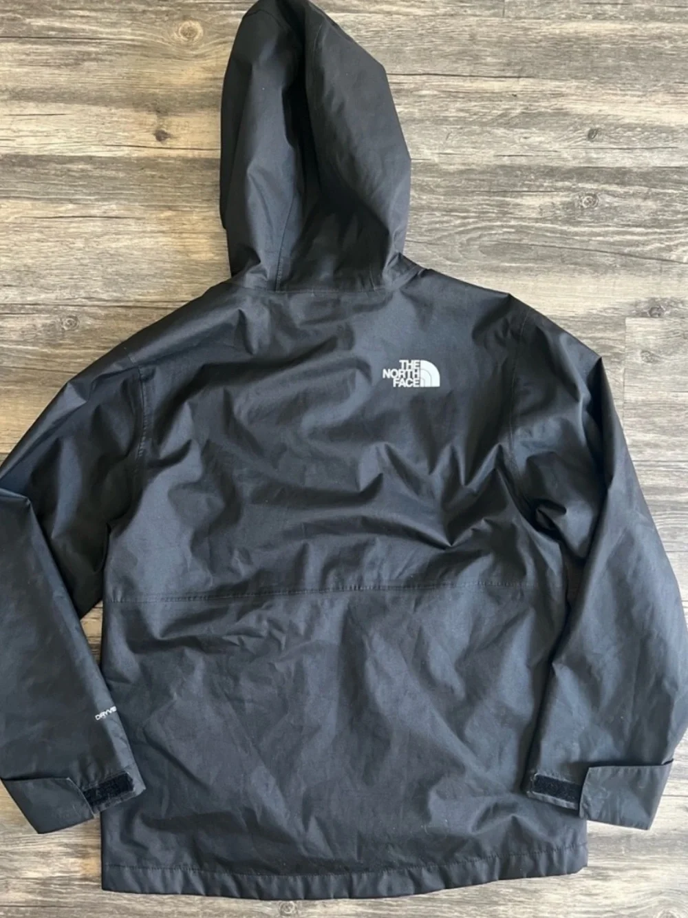 The North Face • Boys Rain Coat • Medium